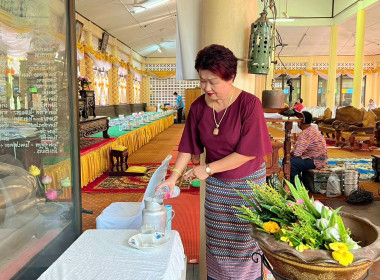 เข้าร่วมโครงการ “ผู้ว่าฯ พาแต่งไทย หิ้วปิ่นโตเข้าวัด ทำบุญ ... พารามิเตอร์รูปภาพ 7