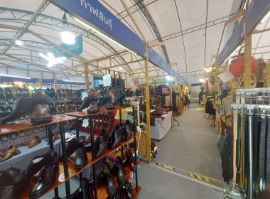 ร่วมพิธีเปิดงานการจัดงานโครงการ OTOP สร้างสุขสู่ชุมชน พารามิเตอร์รูปภาพ 1