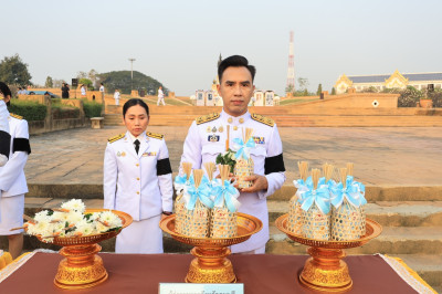 ร่วมพิธีทำบุญตักบาตรอุทิศถวายพระราชกุศลแด่ ... พารามิเตอร์รูปภาพ 1