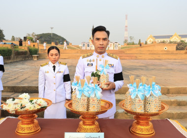 ร่วมพิธีทำบุญตักบาตรอุทิศถวายพระราชกุศลแด่ ... พารามิเตอร์รูปภาพ 13