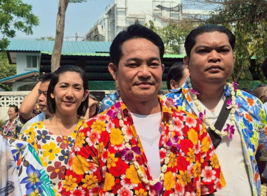 สำนักงานสหกรณ์จังหวัดลพบุรี ร่วมพิธีสรงน้ำพระพุทธรูป ... พารามิเตอร์รูปภาพ 14